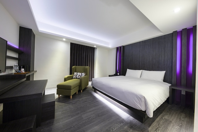 セブン フークン ホテル (福岡七號溫泉飯店)