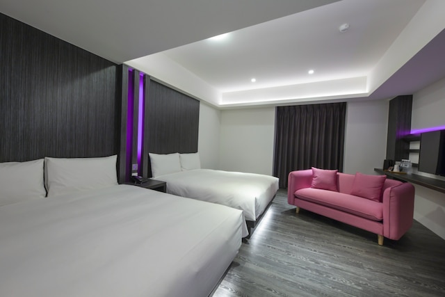 セブン フークン ホテル (福岡七號溫泉飯店)