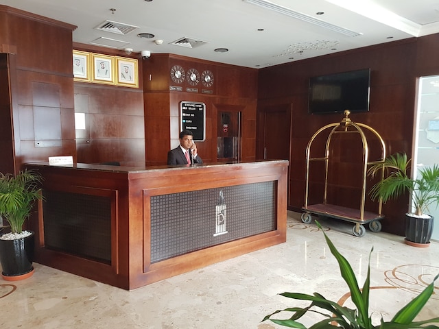 プラチナム ホテル アパートメント