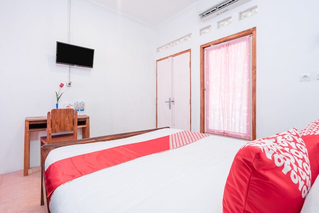 OYO 1592 ガディング 4u ホームステイ