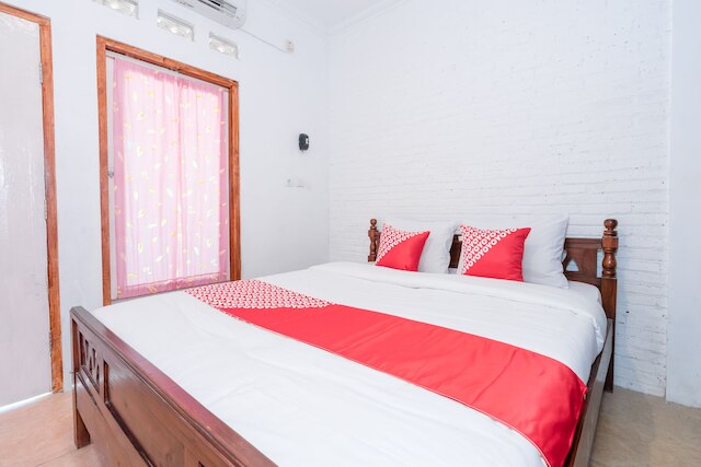 OYO 1592 ガディング 4u ホームステイ