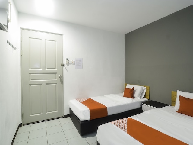 OYO 89465 ゴールデン ラウンジ