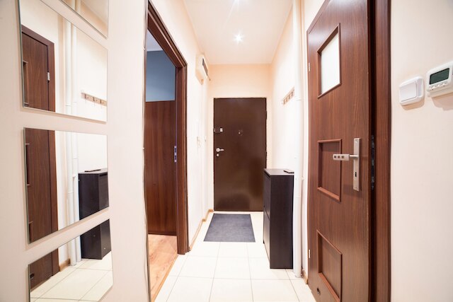 ブルー ハッピー アパートメント