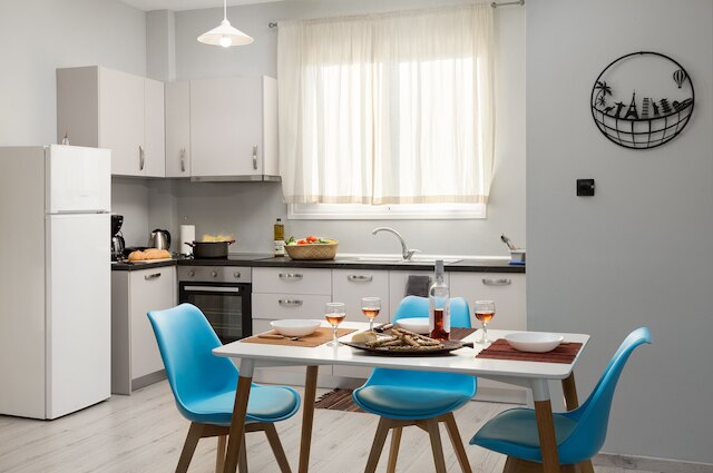 プレミアム ホームズ、アテネ ステイ