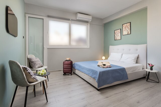 プレミアム ホームズ、アテネ ステイ