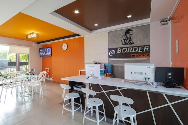 アット ボーダー