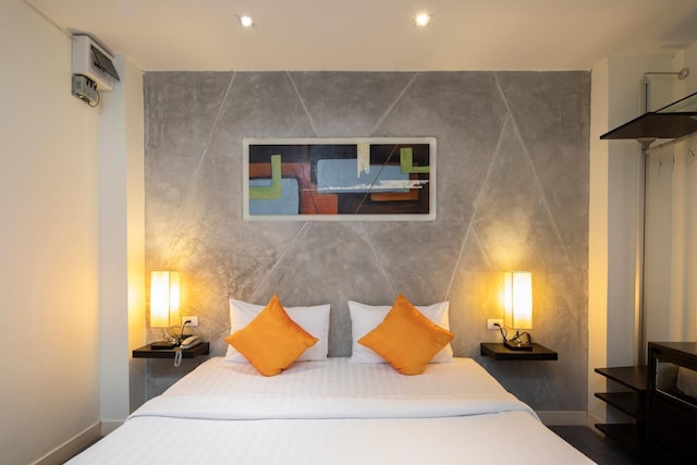 アット ボーダー