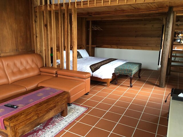 トータリー ハビタット ホームステイ (渾然居原木民宿)