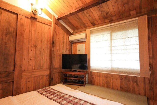 トータリー ハビタット ホームステイ (渾然居原木民宿)