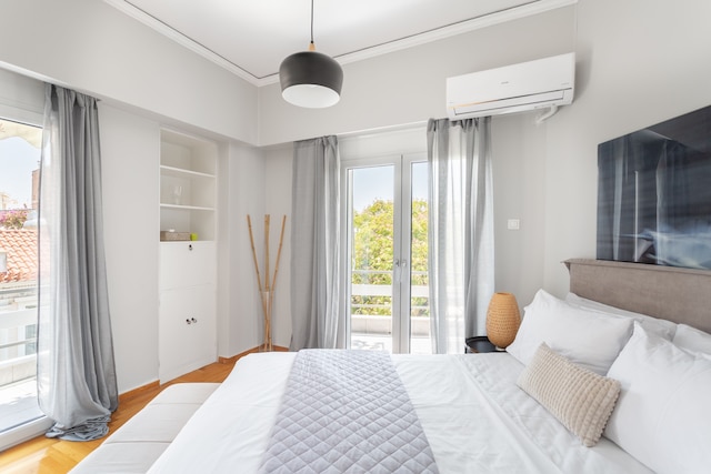 サン スプラッシュド サンクタム バルコニーズ アクロポリス