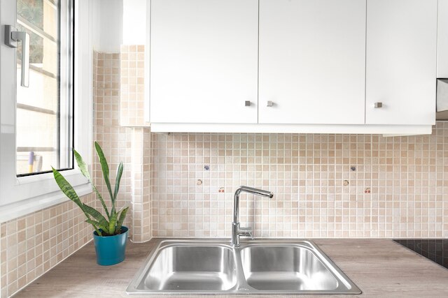 サン スプラッシュド サンクタム バルコニーズ アクロポリス