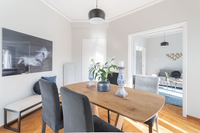 サン スプラッシュド サンクタム バルコニーズ アクロポリス