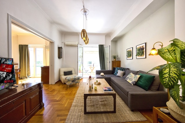 ユア ホーム アンダー アクロポリス セントラル & セーフ