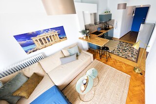 ユアホーム アンダー アクロポリス ルーフデッキ ウィズ ビュー