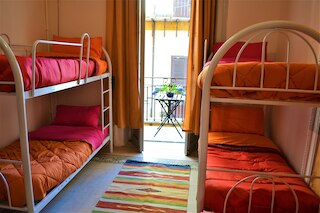 ホステル ヴィア ザラ