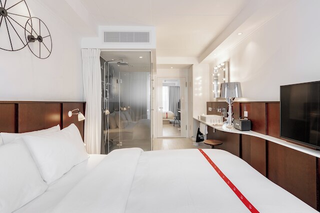 ルビー ルーシー ホテル ロンドン