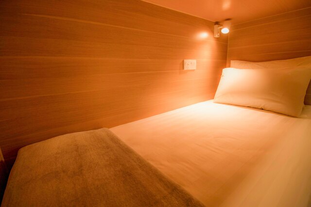 ヘクサホテル＆バックパッカーズカプセルズブキットビンタン