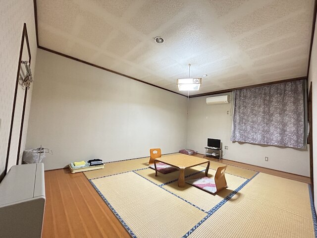 ビレッジヒル壽番館