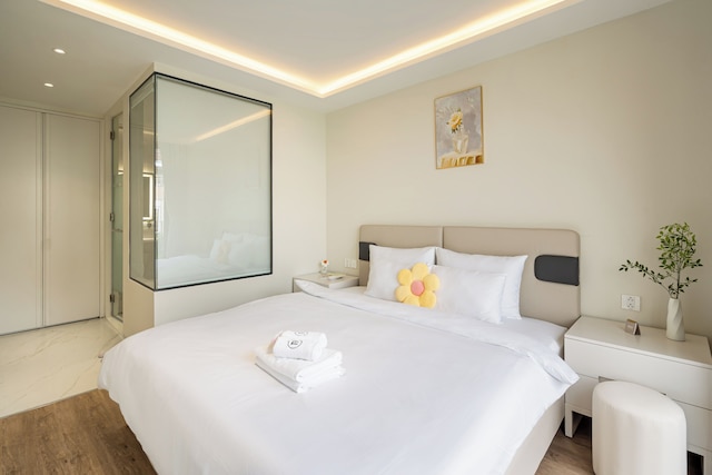 ザ ロイヤル ホテル & アパートメント