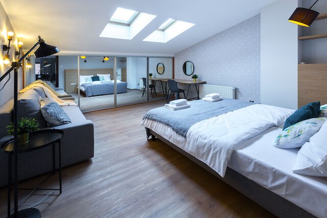 フレンドハウス アパートメンツ ズゥスカ 7