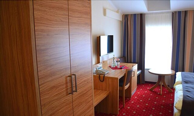 アルトシュタットホテル ハールブルク