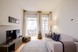 ブティック レンタルズ フロレス プラザ