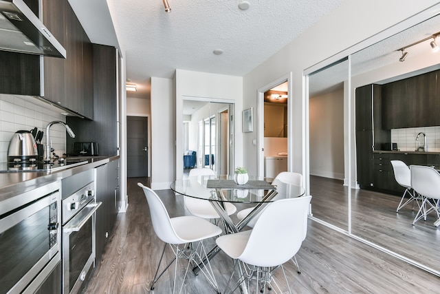 フロント ストリート ラグジュアリー コンドス