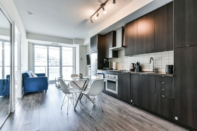 フロント ストリート ラグジュアリー コンドス