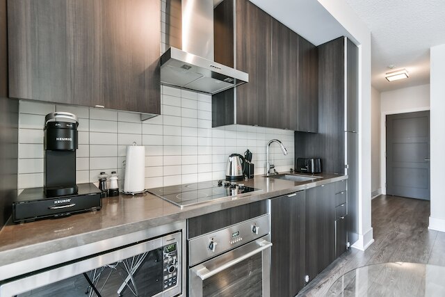 フロント ストリート ラグジュアリー コンドス