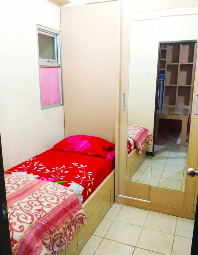 ザ スイーツ メトロ、ファリス プロパティ