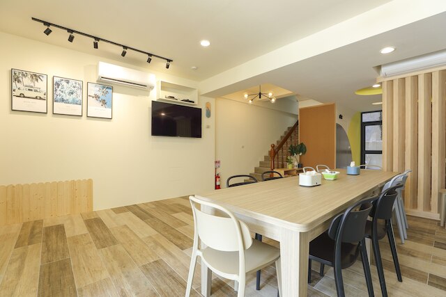 カラー バルーンズ (彩色気球民宿)