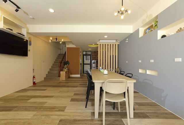 カラー バルーンズ (彩色気球民宿)