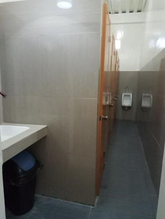 ビー フォース バックパッカーズ