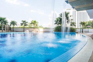 OYO ホーム 89446 アメージング 2 ベッドルーム クレスト