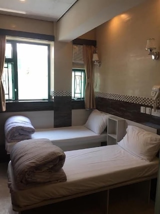 ネイザン ロードにあるホップ イン