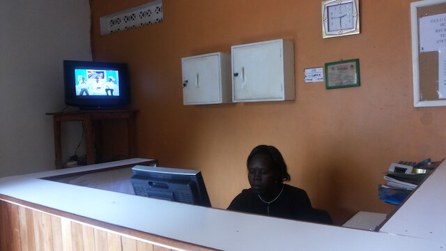 グル クリスタル ホテル