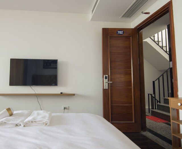 スウィン ナイン ハウジング - マネージド バイ ホステスク