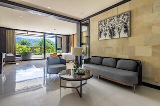 ザ バーリ ヴィラズ