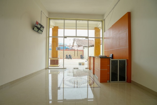 OYO 1146 ミラクル ホームステイ シャリア