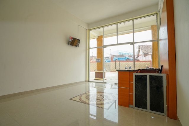 OYO 1146 ミラクル ホームステイ シャリア