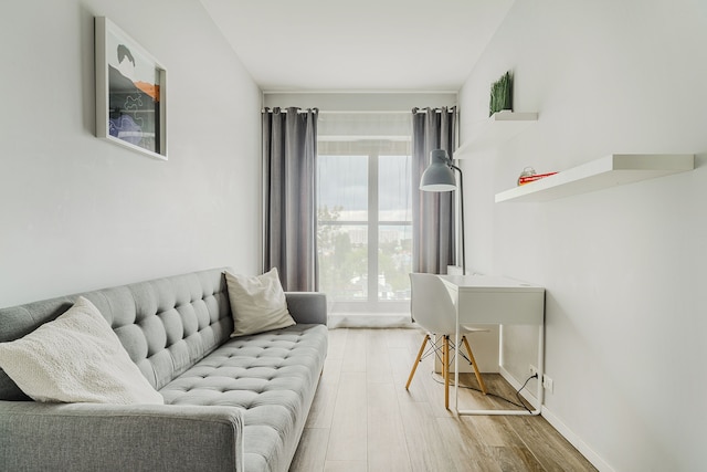 ショートステイポーランド ナルセヴィチャ B77