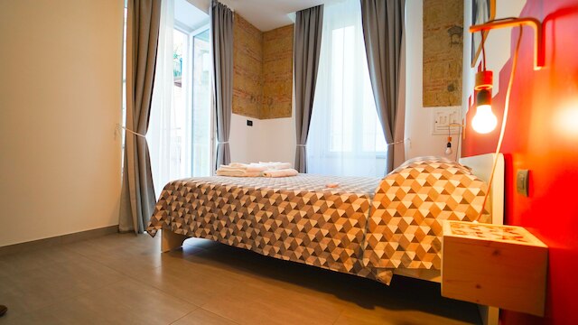 ナポリタン フラット B&B