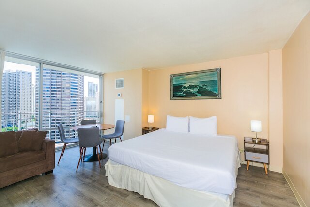 イリカイ マリーナ スタジオ シティビュー コンド ウィズ ファリーエクイップド キッチンズ & フリー ワイファイ