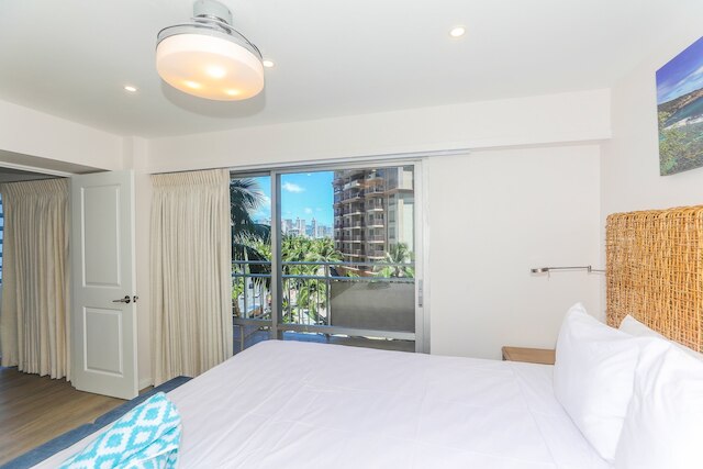 ファリーファニッシュド イリカイ タワー 525 コンド ウィズ フリー ワイファイ、ニア ベスト ワイキキ ビーチズ! バイ レッドオーニング