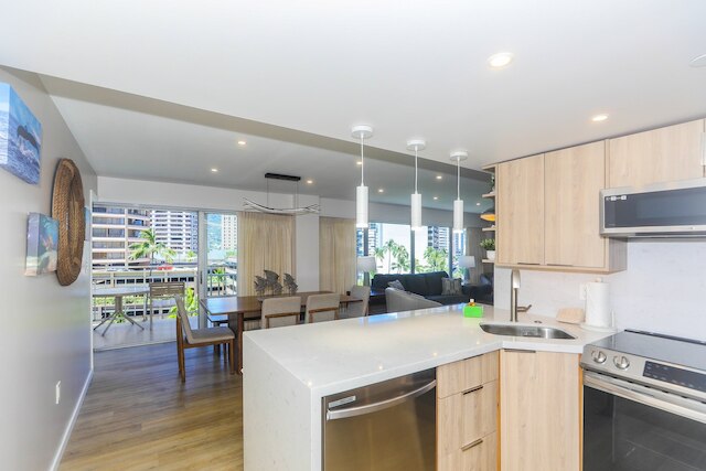 ファリーファニッシュド イリカイ タワー 525 コンド ウィズ フリー ワイファイ、ニア ベスト ワイキキ ビーチズ! バイ レッドオーニング