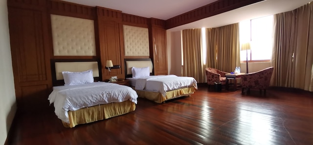 オルセーイ ホテル