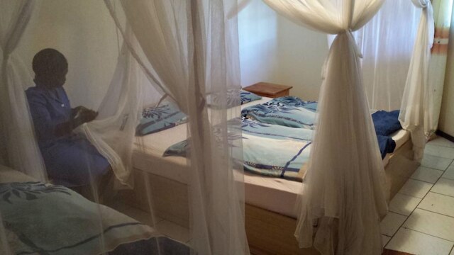 ゲスト ハウス ジェーン ナイバシャ