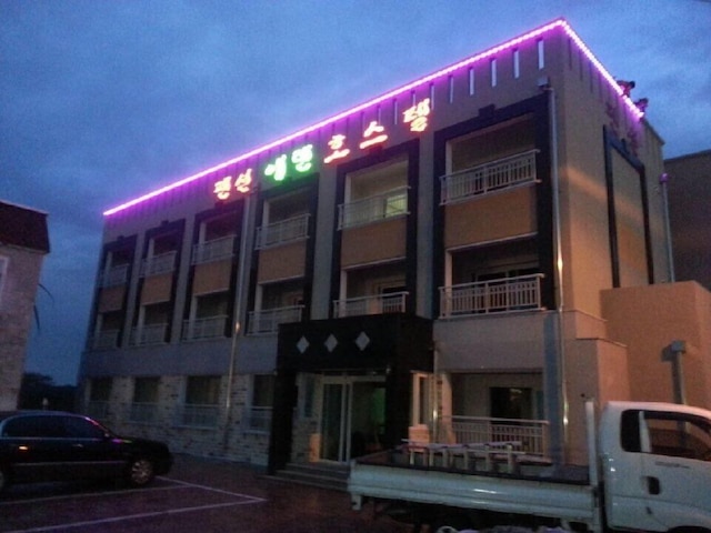 エデン ホステル