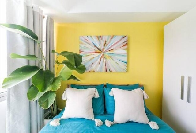 サブリナズ クリブ バイ アズール 2 ベッドルーム ニア エアポート