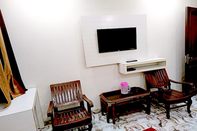 ホテル クリスタル デラックス アット ニューデリー レールウェイ ステーション